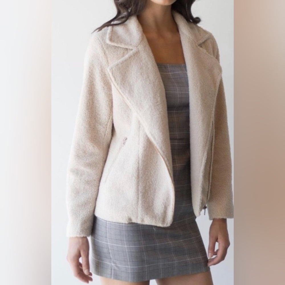 Maccs the Label Rissa Teddy Coat - Picture 3 of 7